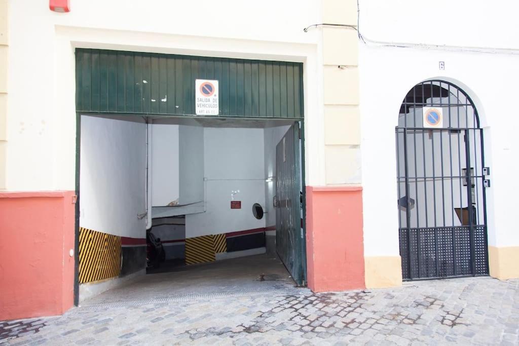 セビリアZona 1 Santa Cruz Parking Privadoアパートメント エクステリア 写真